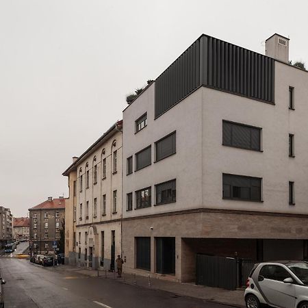 The Base Apartment Загреб Екстериор снимка