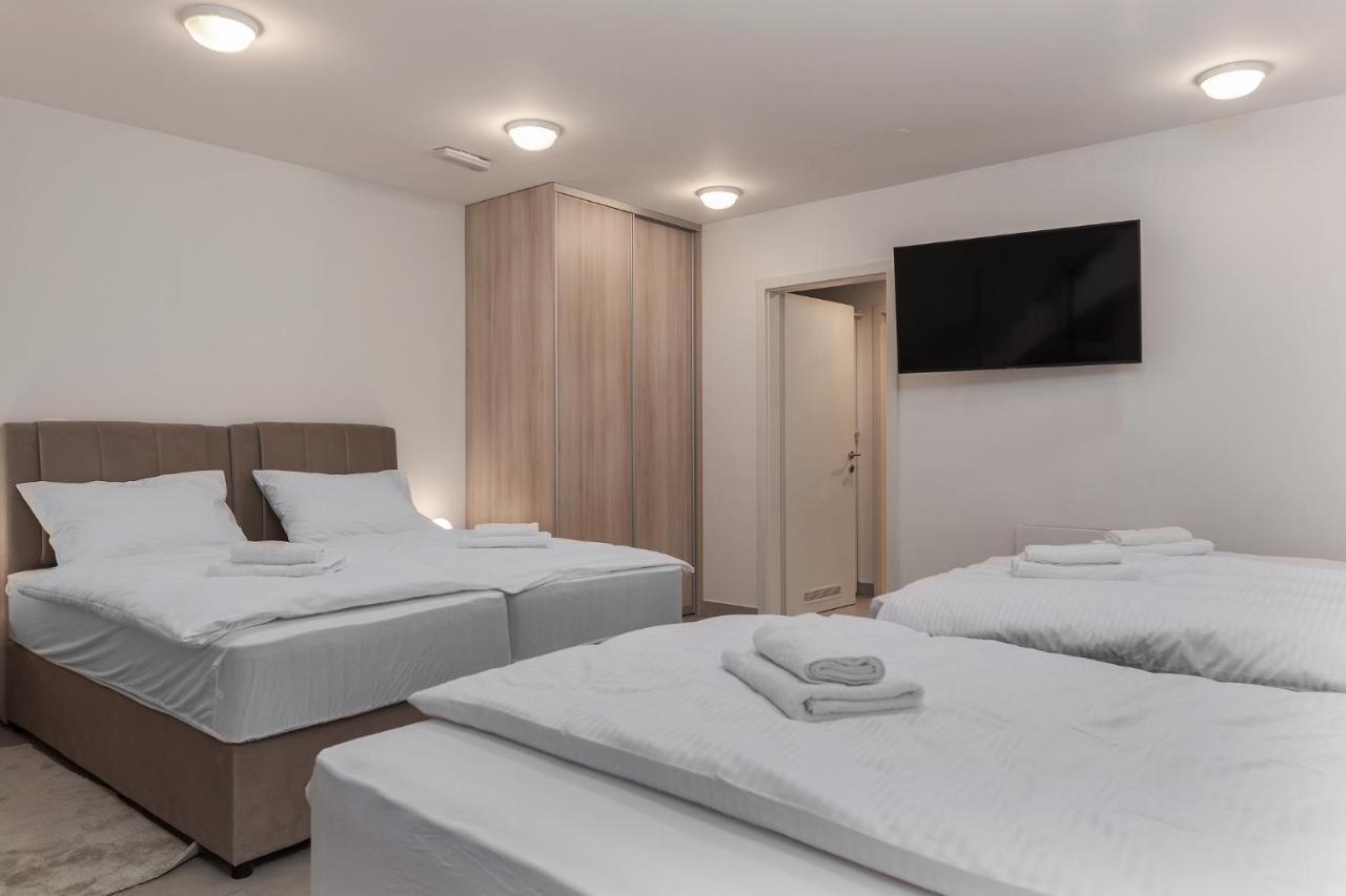 The Base Apartment Загреб Екстериор снимка